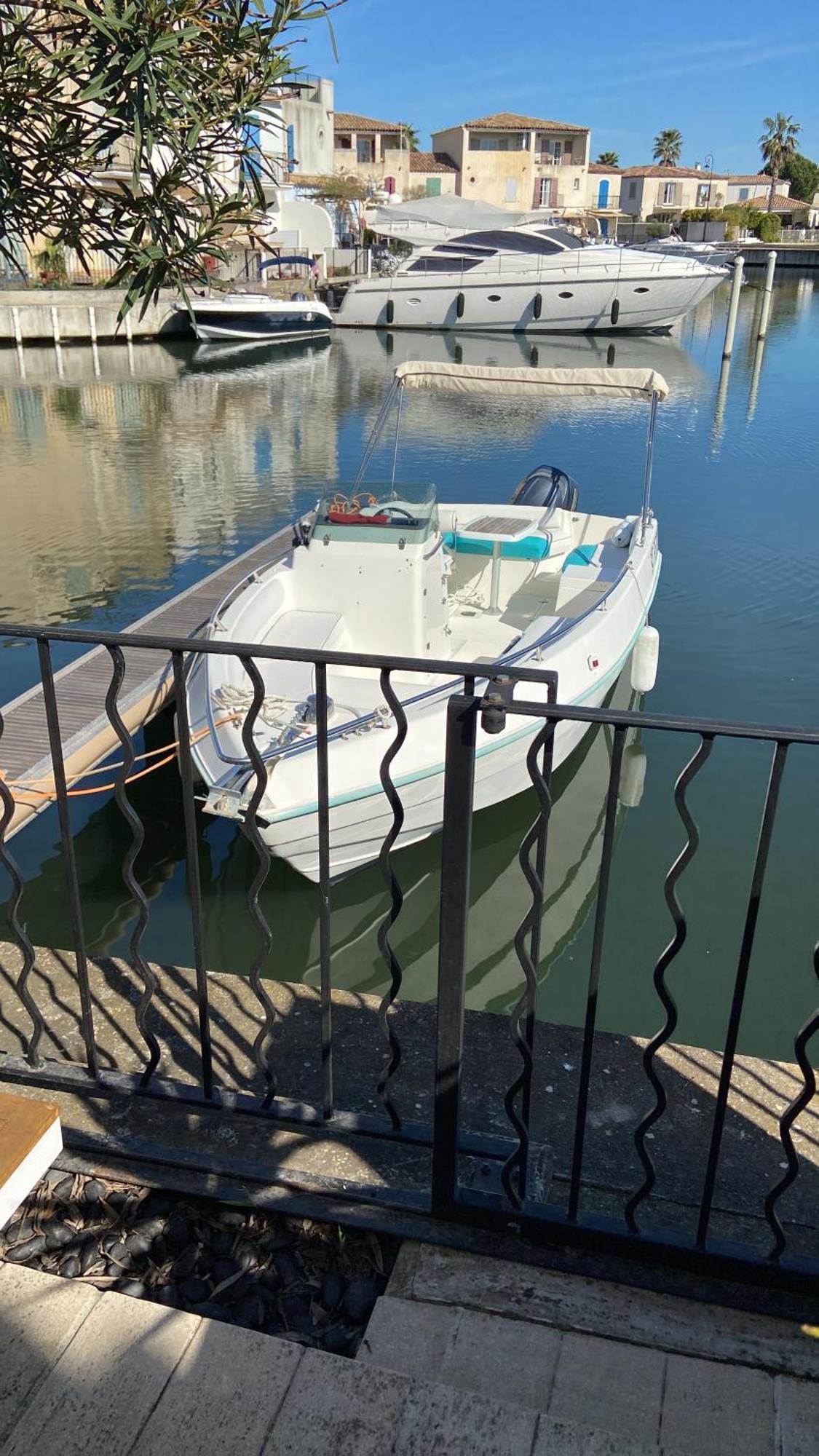 Marina 26 Villa Aigues-Mortes Exteriör bild